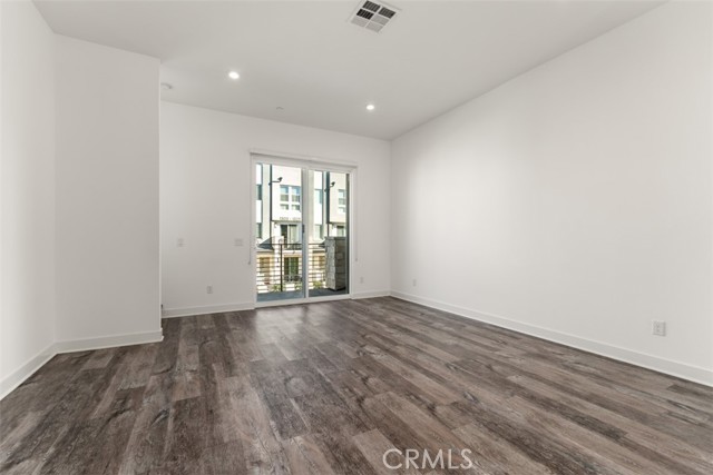 MLS #OC25229977 image #15