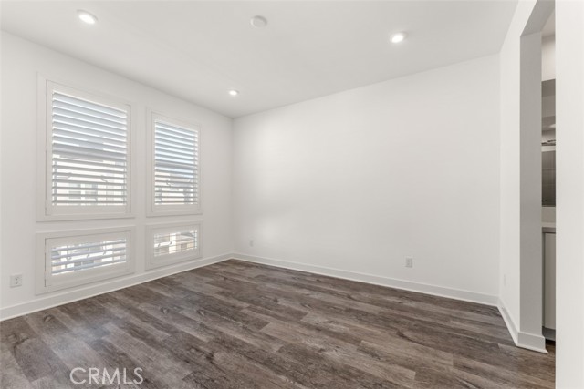 MLS #OC25229977 image #22