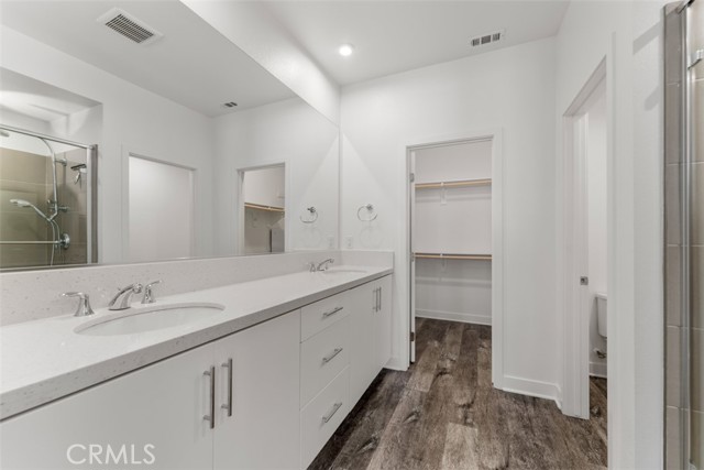 MLS #OC25229977 image #27