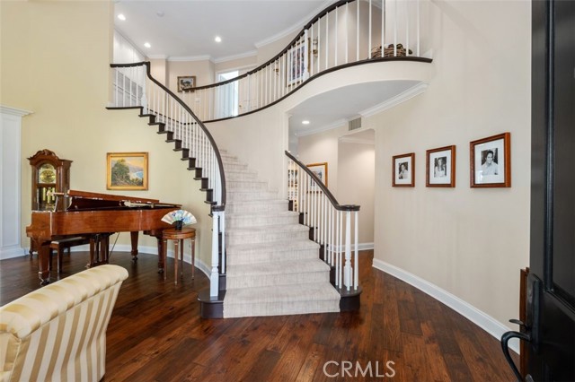 MLS #OC25230140 image #8