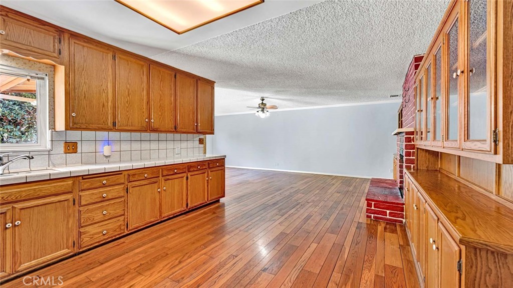 MLS #OC25230145 image #8