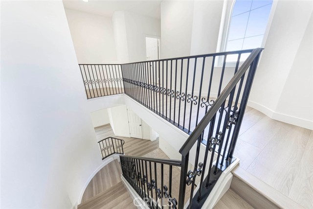 MLS #OC25230343 image #11