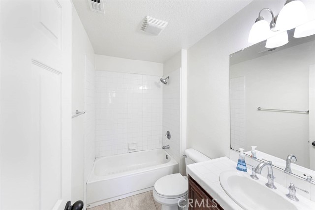 MLS #OC25230343 image #13