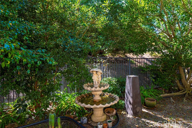 MLS #OC25230343 image #17