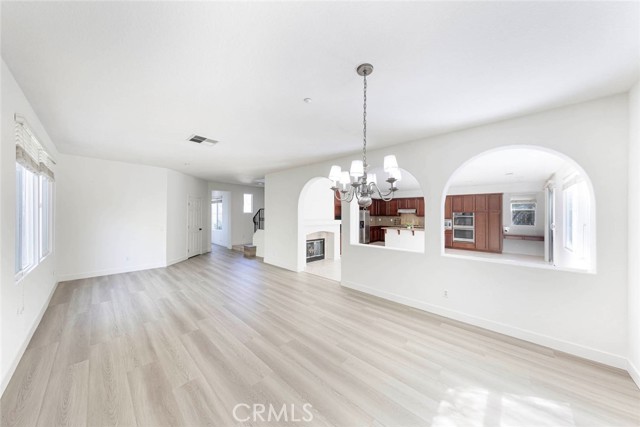 MLS #OC25230343 image #21