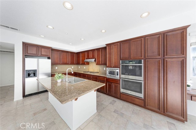 MLS #OC25230343 image #24