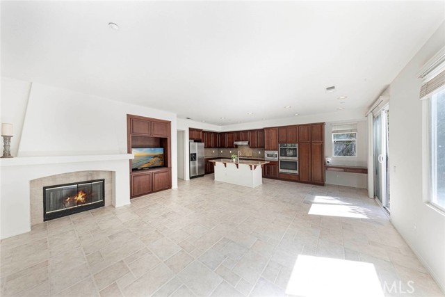 MLS #OC25230343 image #28