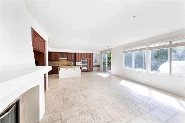 MLS #OC25230343 image #29