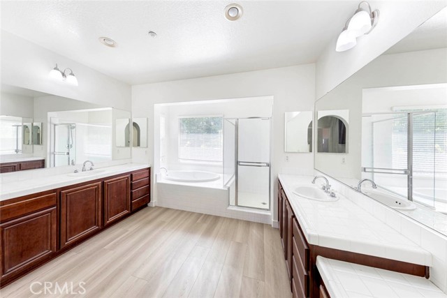 MLS #OC25230343 image #3