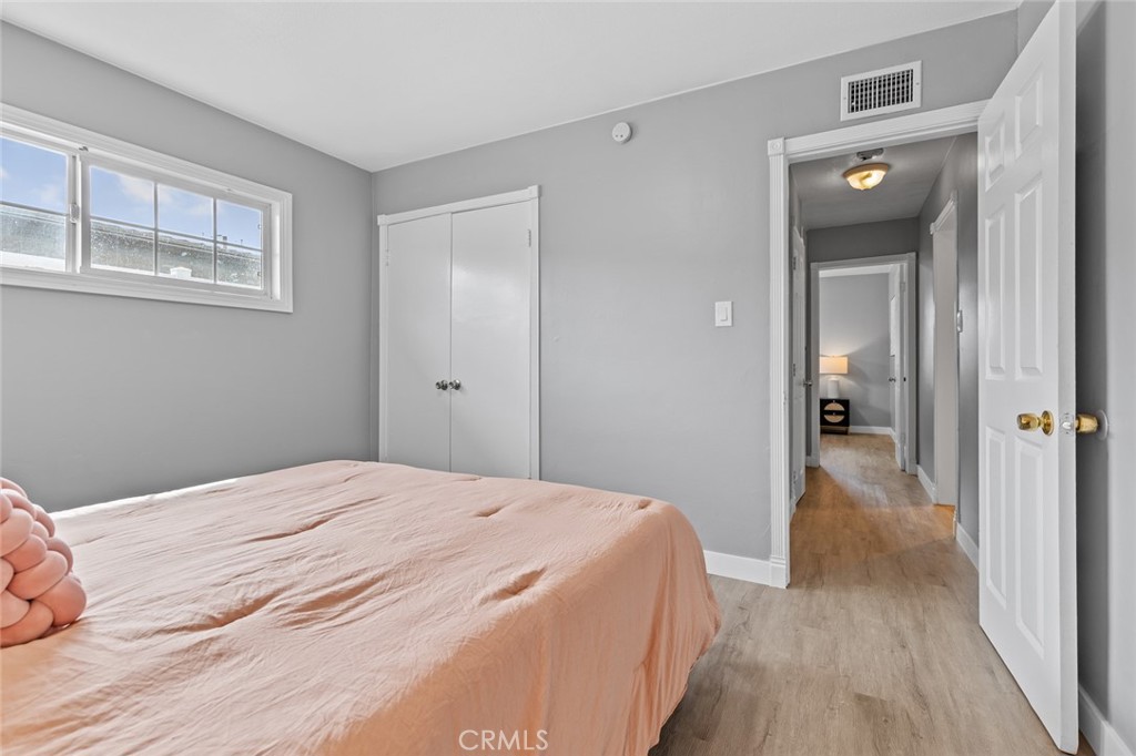 MLS #OC25230442 image #21