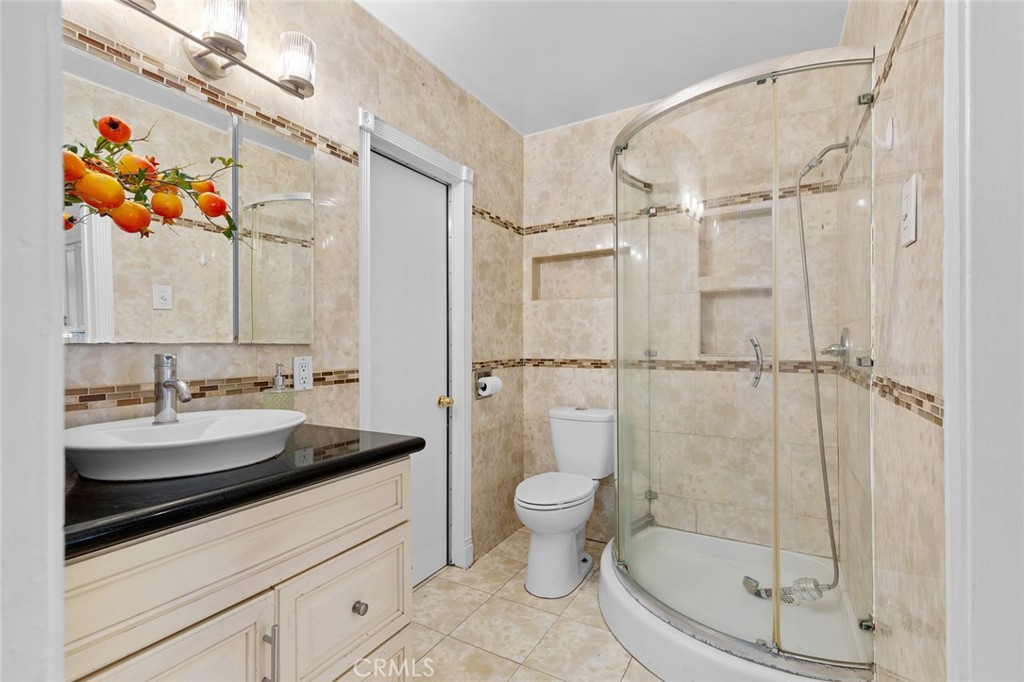 MLS #OC25230442 image #22