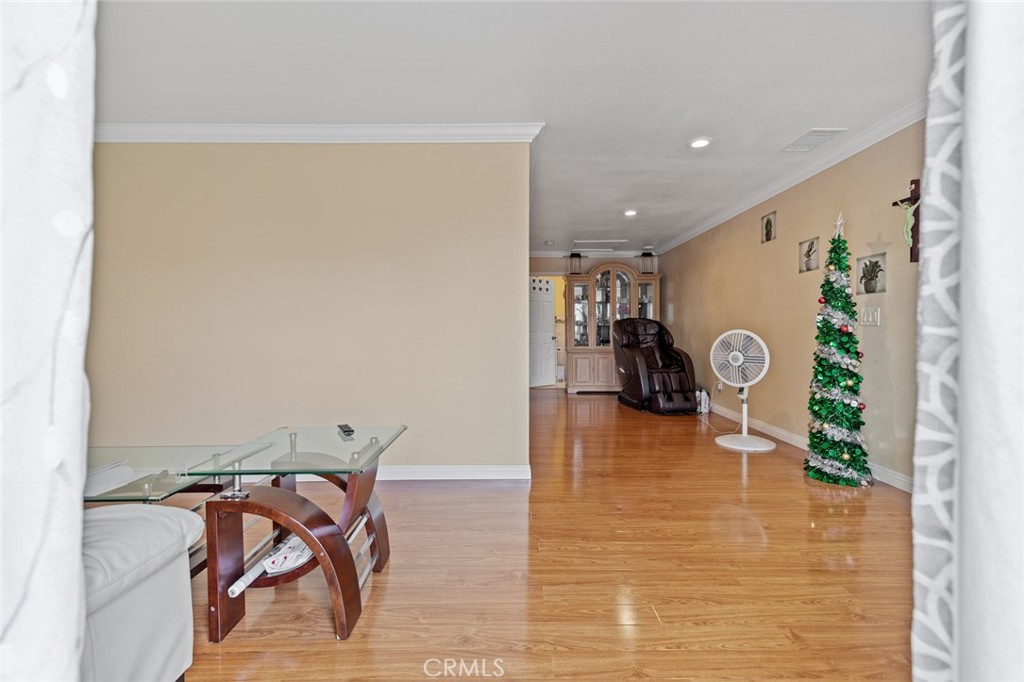 MLS #OC25230442 image #24