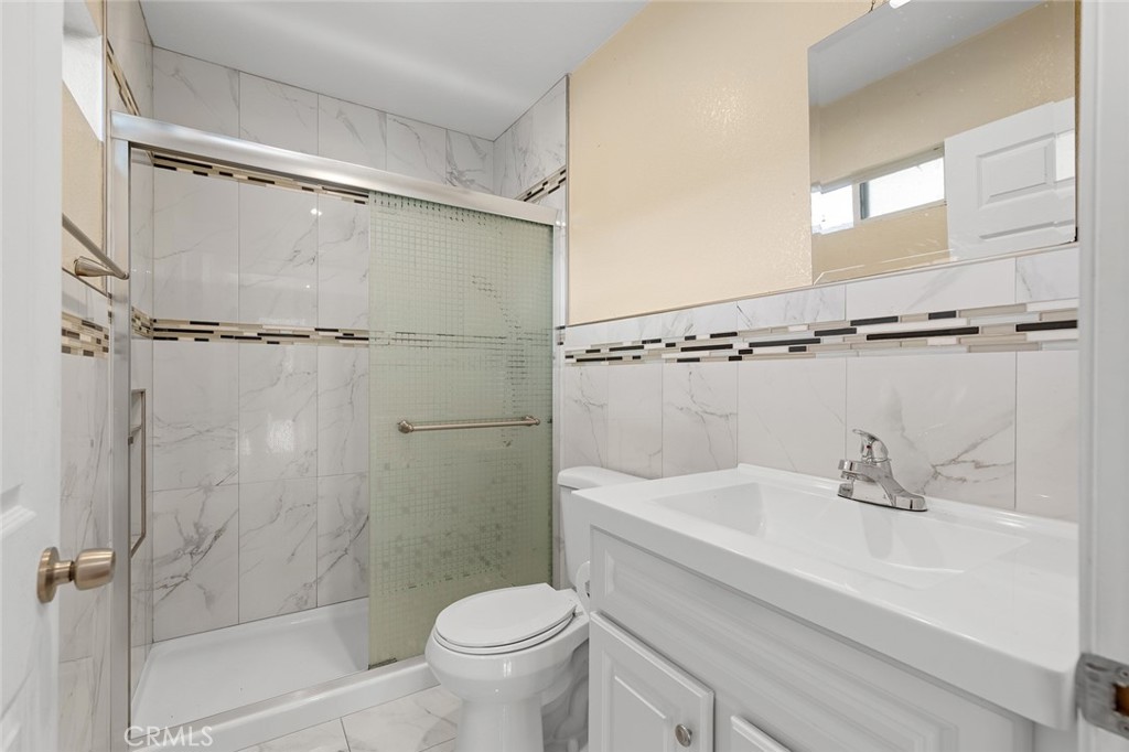 MLS #OC25230442 image #31