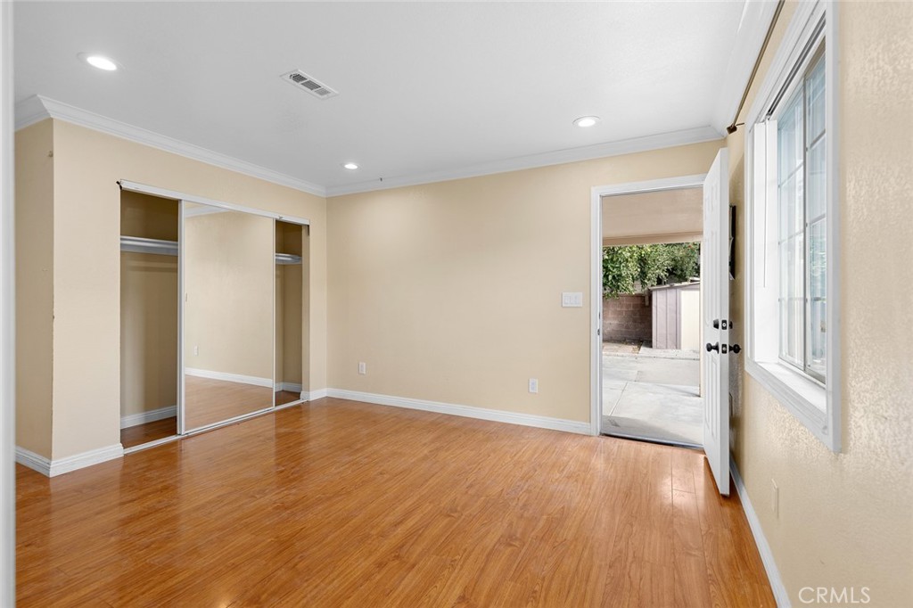 MLS #OC25230442 image #32