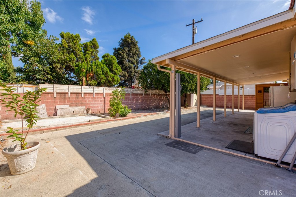 MLS #OC25230442 image #35