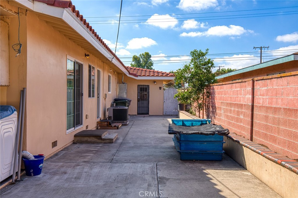 MLS #OC25230442 image #36