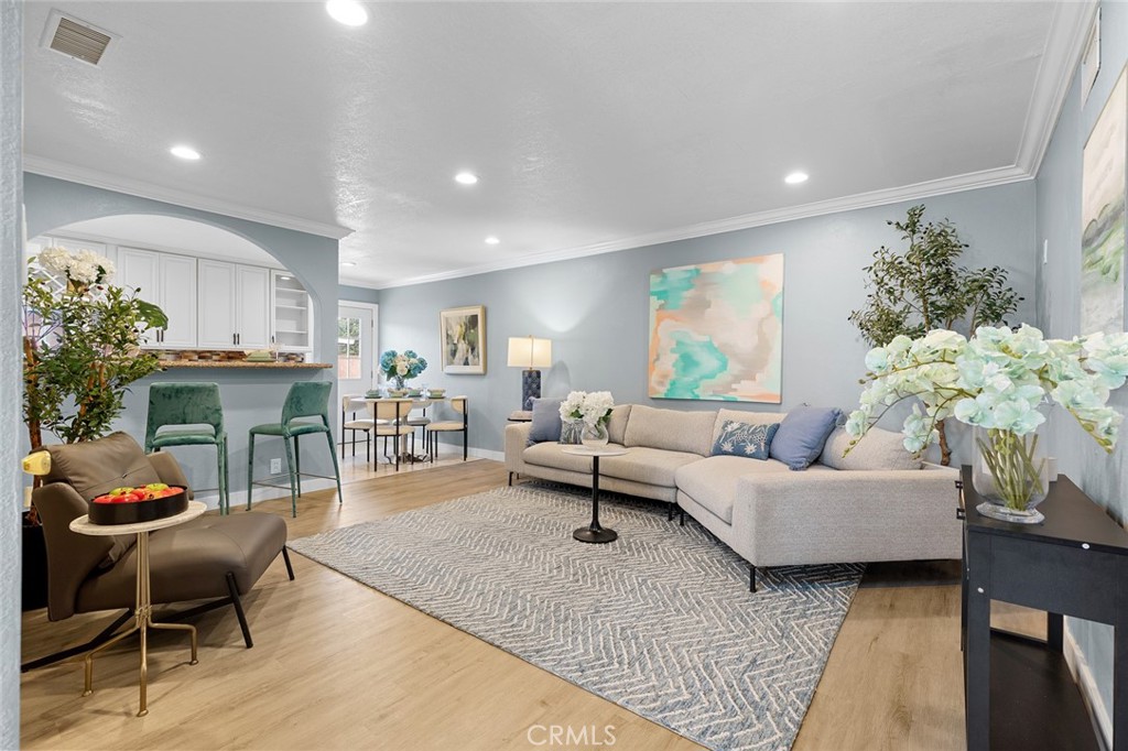 MLS #OC25230442 image #5