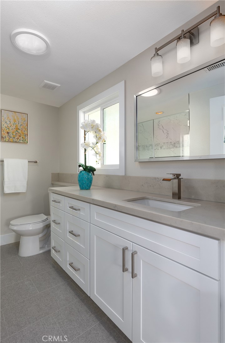 MLS #OC25230449 image #15