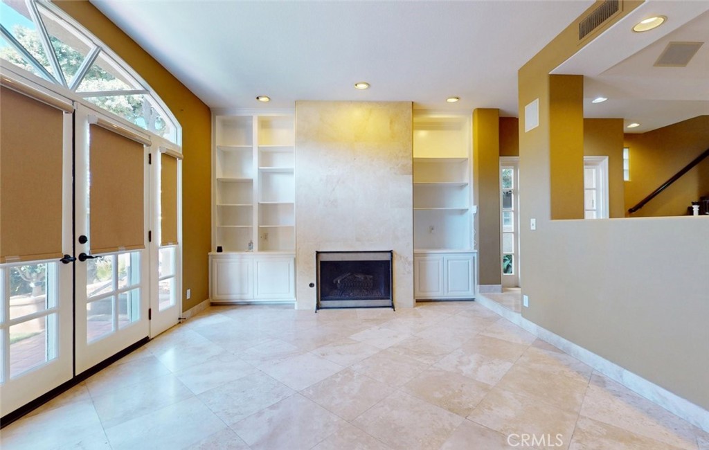 MLS #OC25230559 image #10