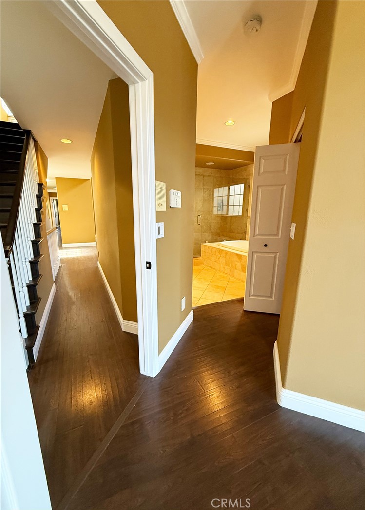 MLS #OC25230559 image #23