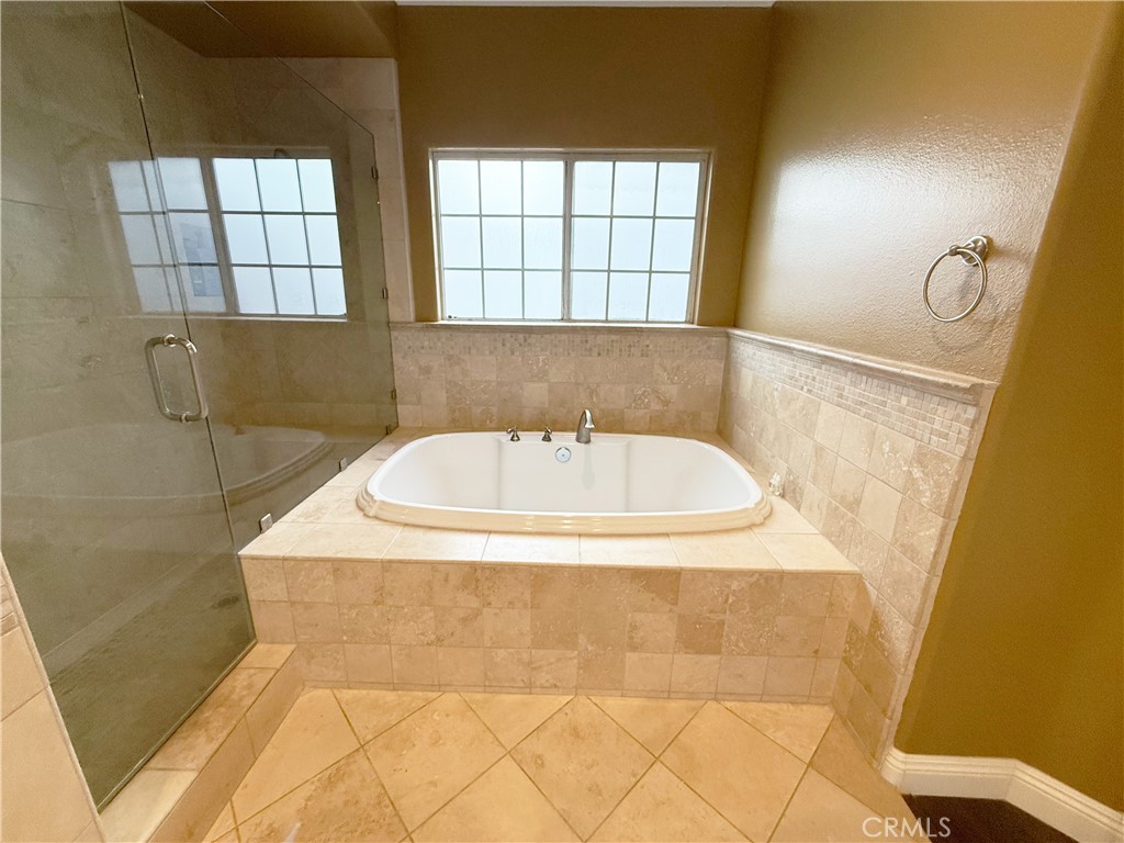 MLS #OC25230559 image #25