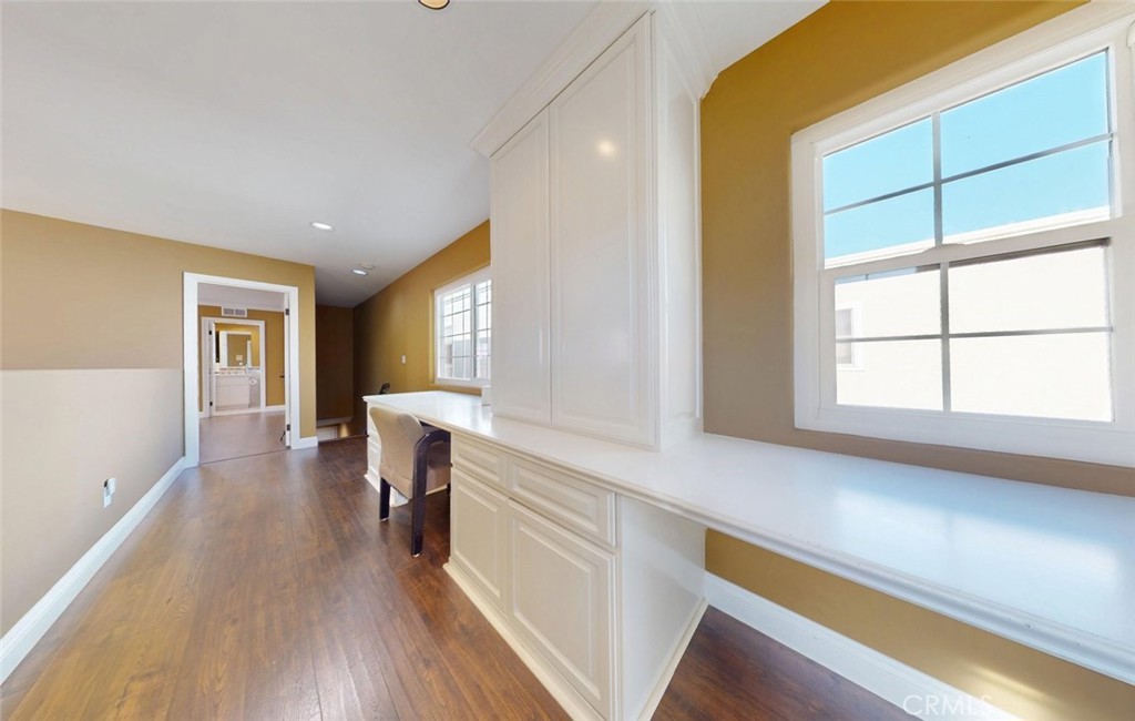 MLS #OC25230559 image #37