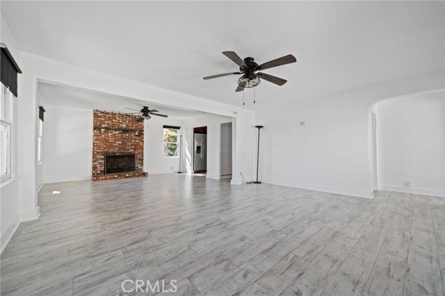 MLS #OC25230620 image #11