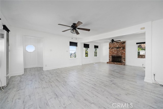 MLS #OC25230620 image #12