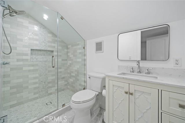 MLS #OC25230620 image #37