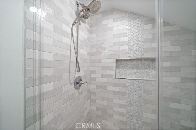 MLS #OC25230620 image #38