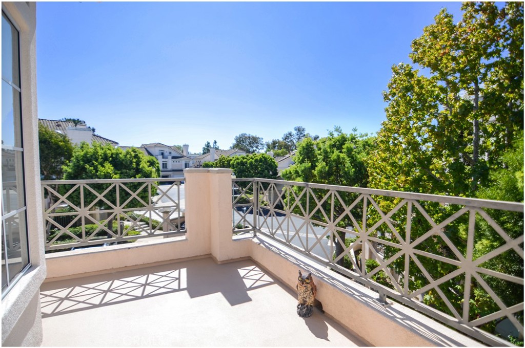 MLS #OC25230660 image #14