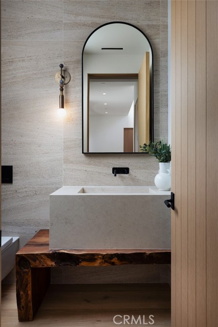 MLS #OC25230662 image #22