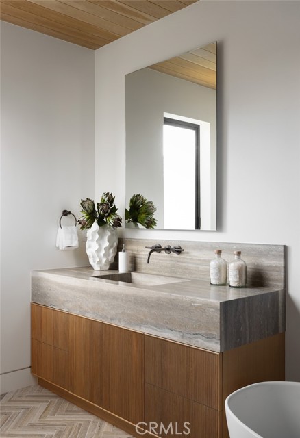 MLS #OC25230662 image #34