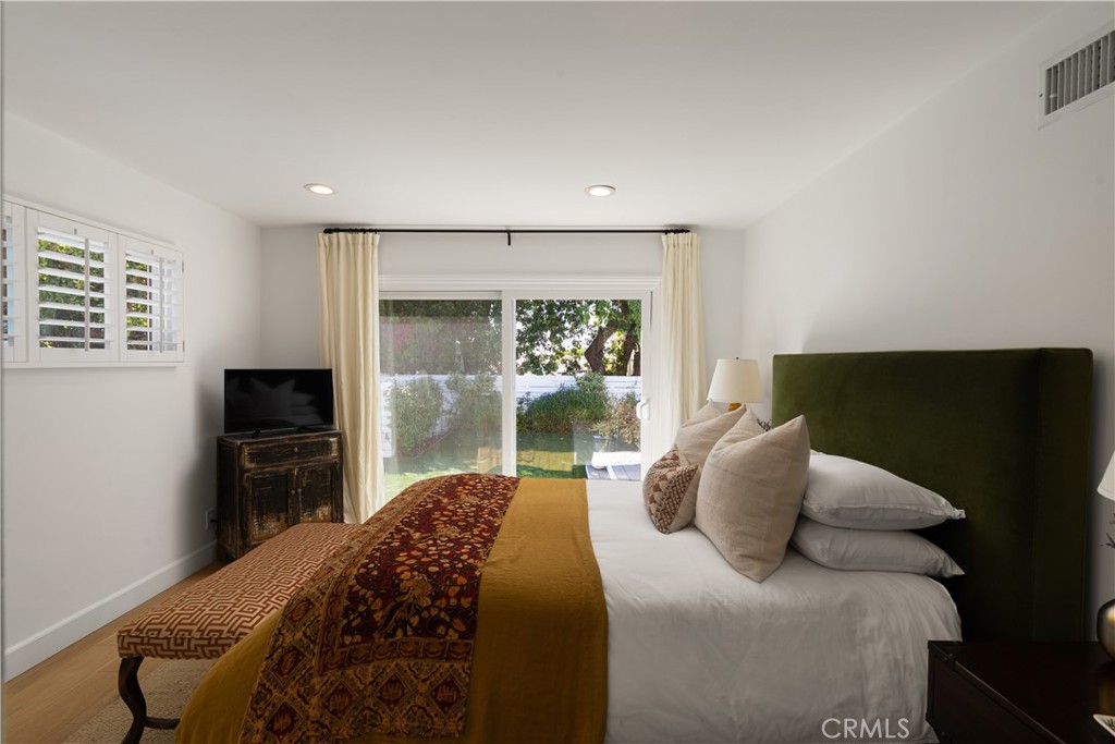 MLS #OC25230705 image #12