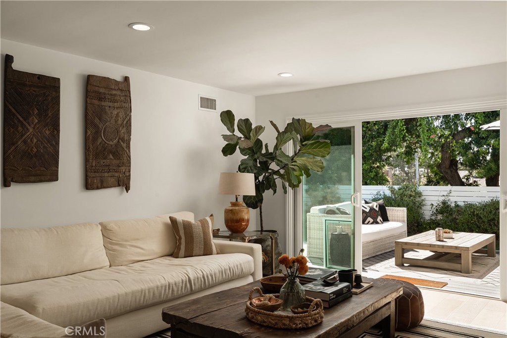 MLS #OC25230705 image #6