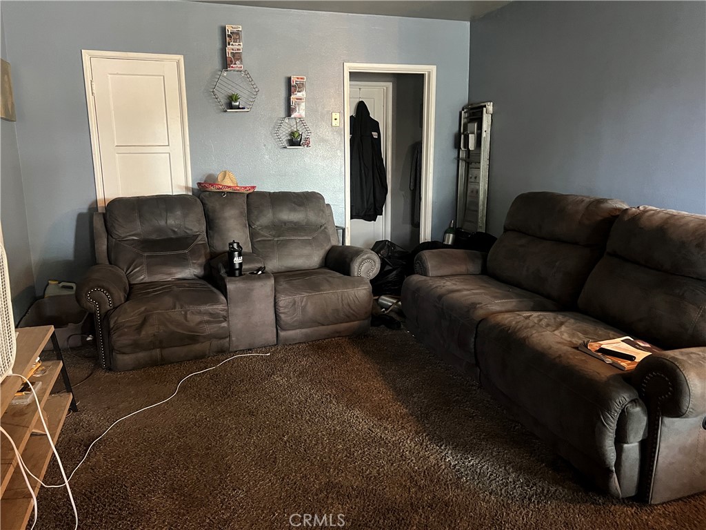 MLS #OC25230801 image #2