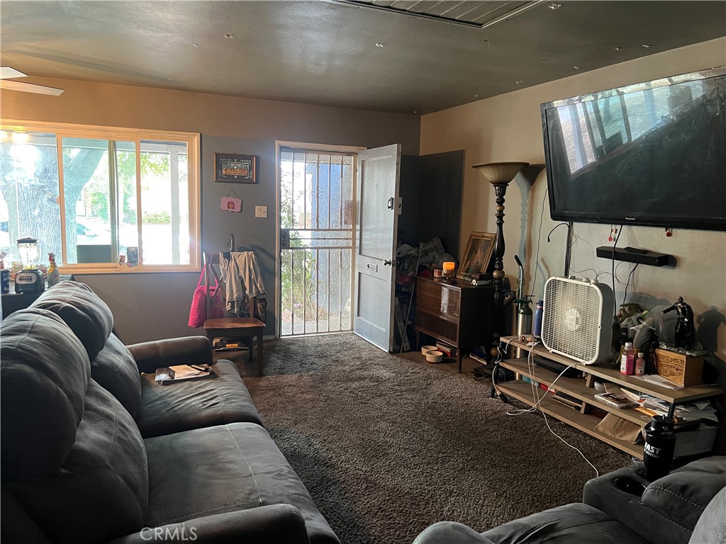 MLS #OC25230801 image #3