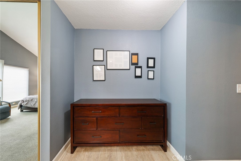 MLS #OC25231008 image #12