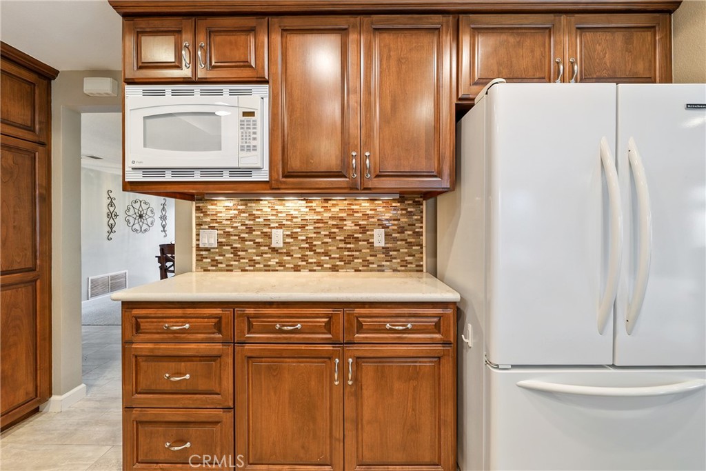 MLS #OC25231008 image #19