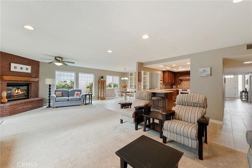 MLS #OC25231008 image #26