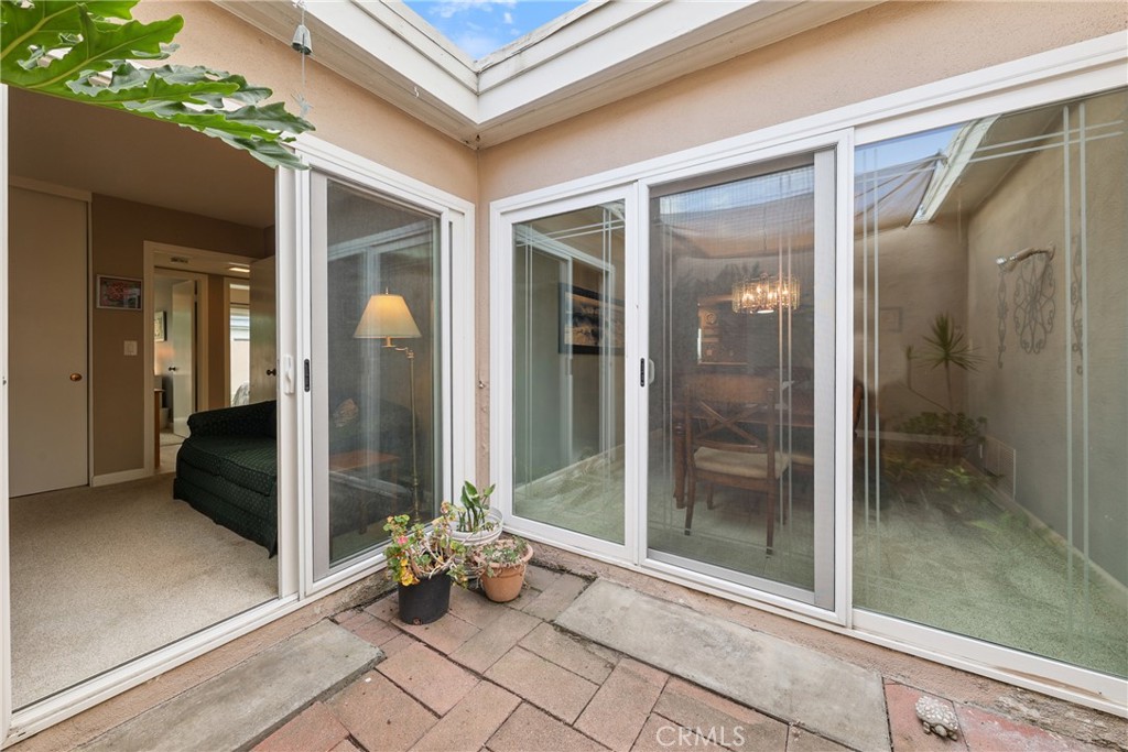 MLS #OC25231008 image #31