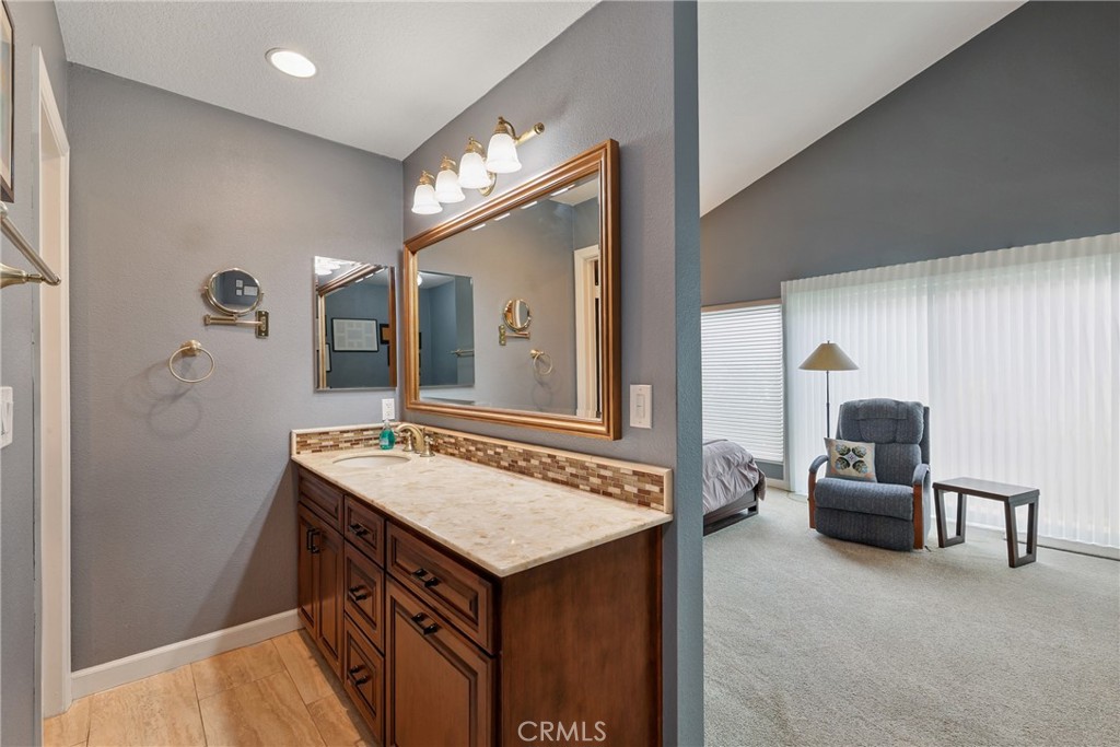 MLS #OC25231008 image #8