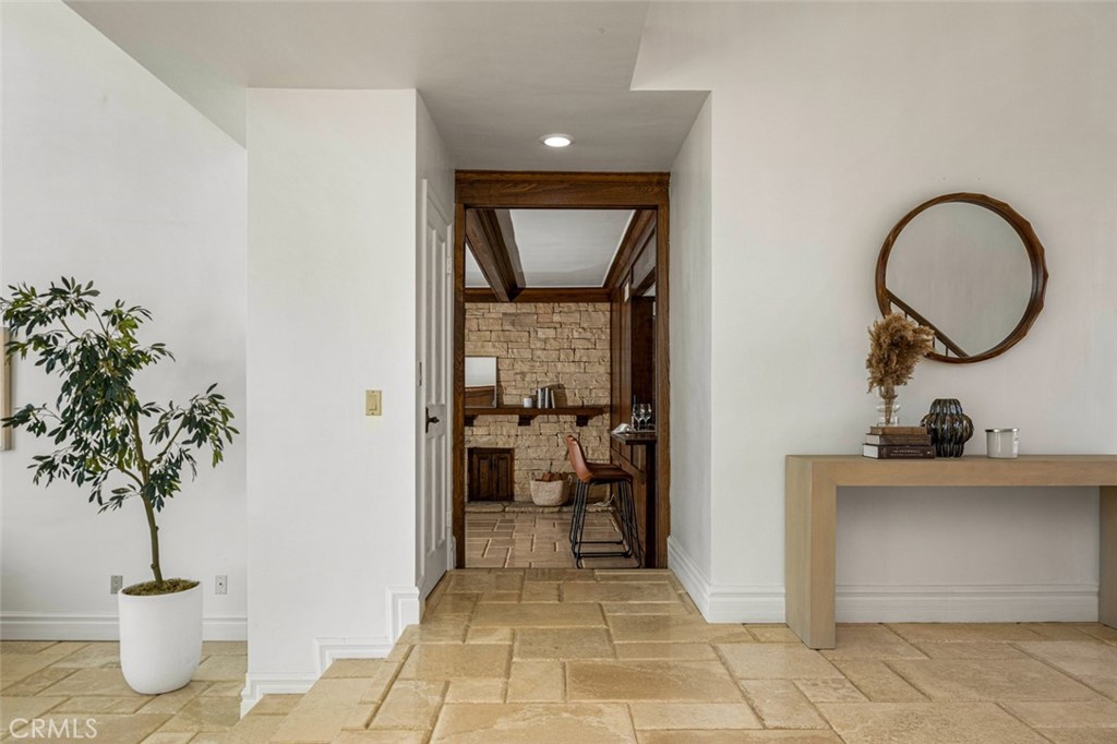 MLS #OC25231044 image #11