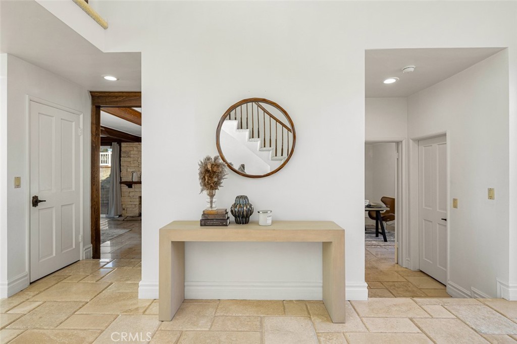 MLS #OC25231044 image #15