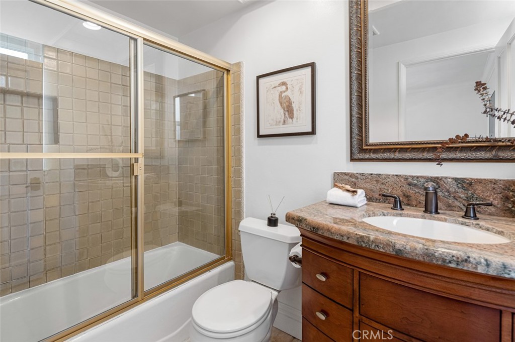 MLS #OC25231044 image #18