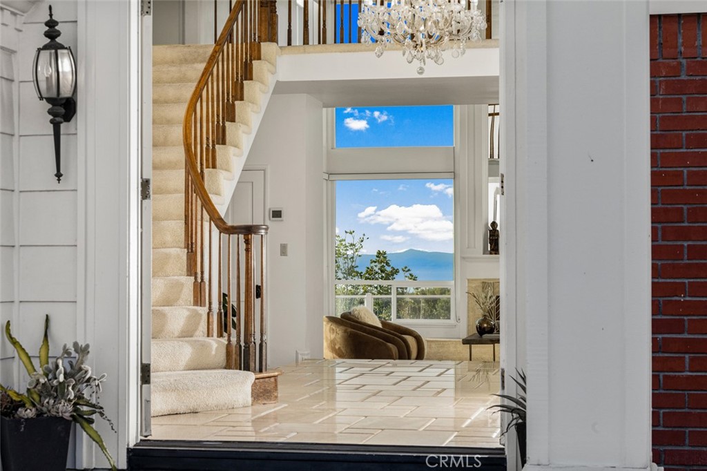 MLS #OC25231044 image #3