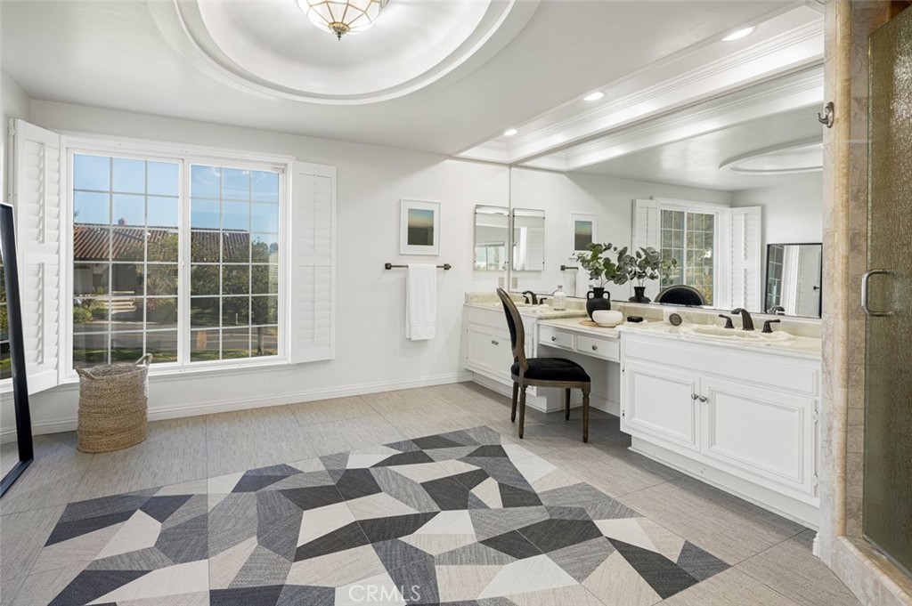 MLS #OC25231044 image #32