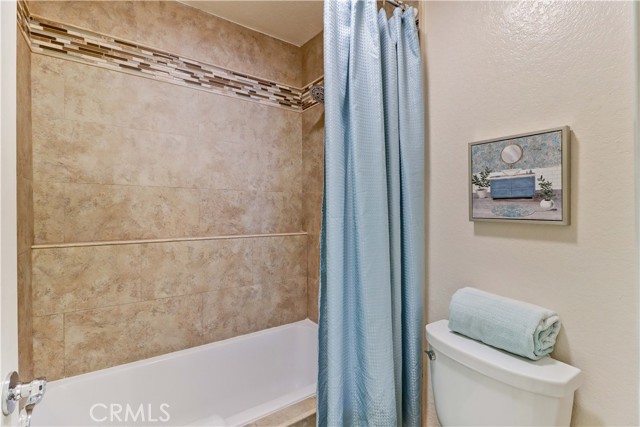 MLS #OC25231045 image #16