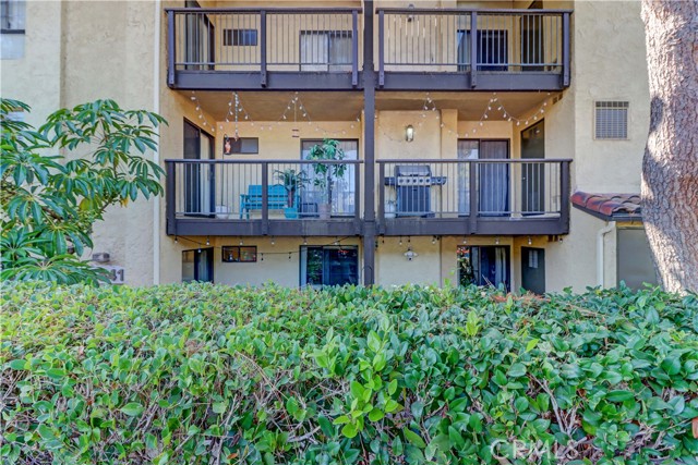 MLS #OC25231045 image #35