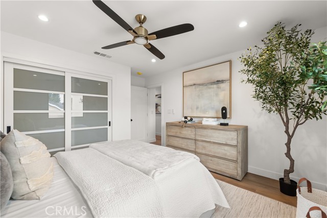 MLS #OC25231120 image #20